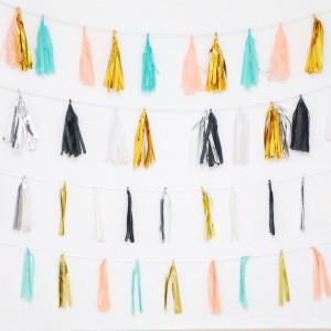 ティッシュペーパータッセル